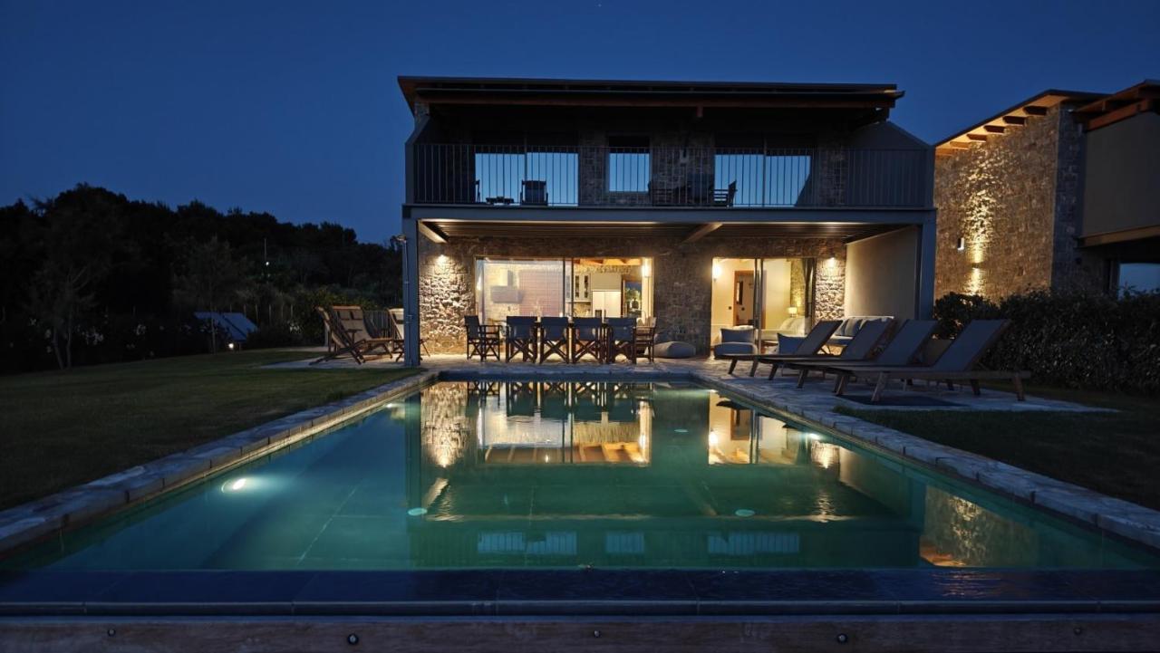 Real Life Homes Luxurious Seafront Villas Each With Their Own Private Pools Korakokhórion Buitenkant foto