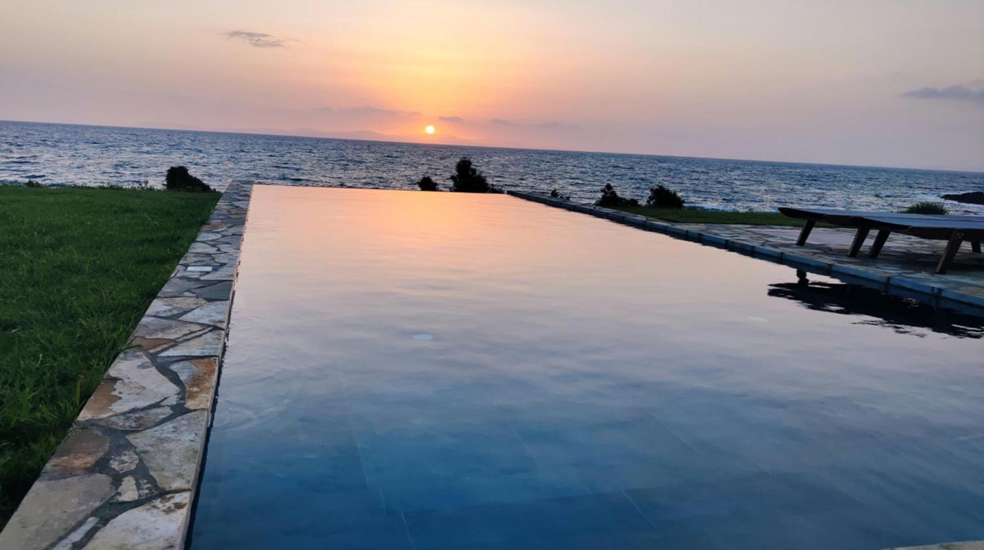 Real Life Homes Luxurious Seafront Villas Each With Their Own Private Pools Korakokhórion Buitenkant foto