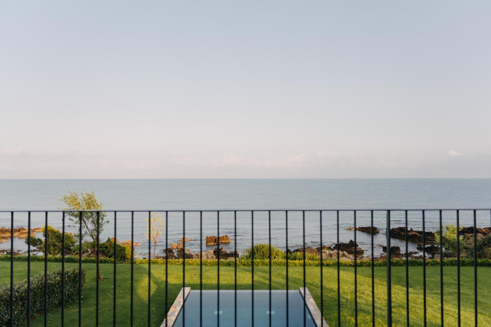 Real Life Homes Luxurious Seafront Villas Each With Their Own Private Pools Korakokhórion Buitenkant foto