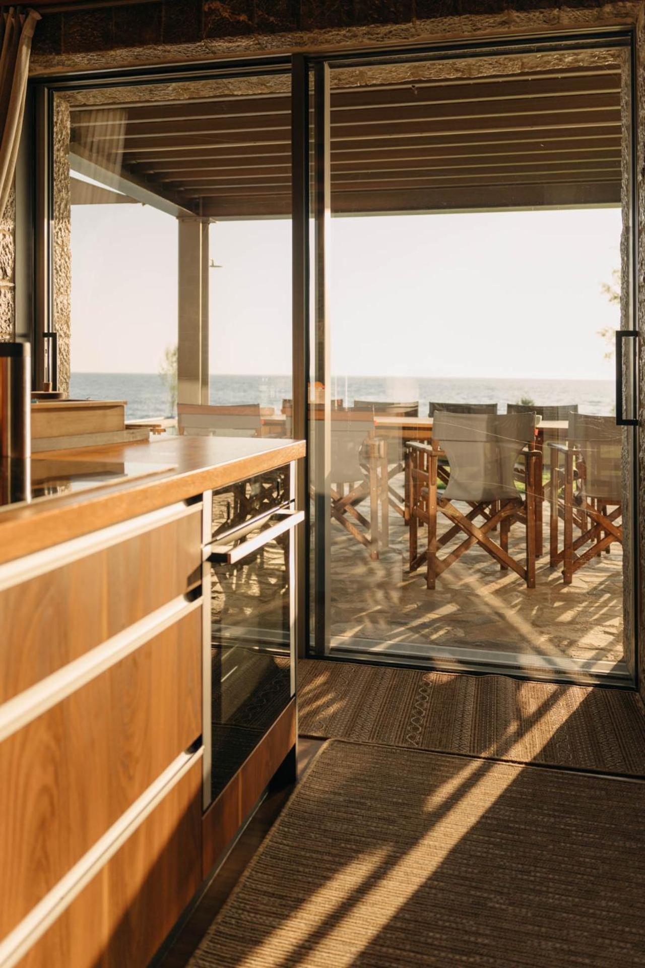 Real Life Homes Luxurious Seafront Villas Each With Their Own Private Pools Korakokhórion Buitenkant foto